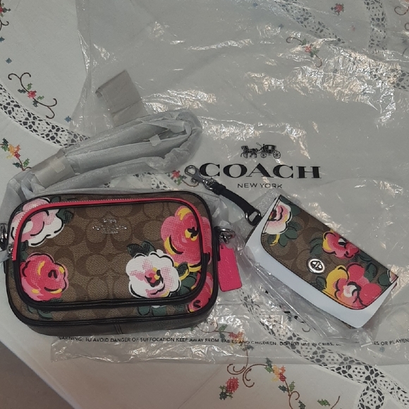 NEW Coach🌹ROSE COURT CROSSBODY➕EYEGLASS CASE Pink and Red Blooms - Picture 9 of 15